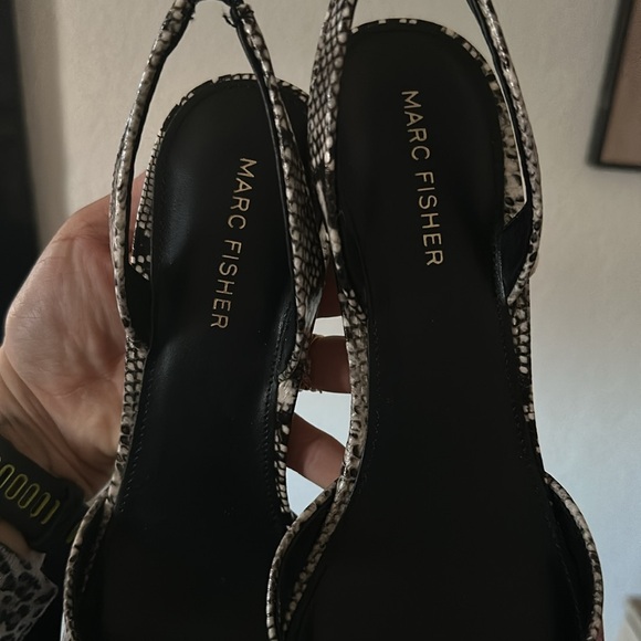 Marc Fisher Women's Hadya Pump - Picture 2 of 4